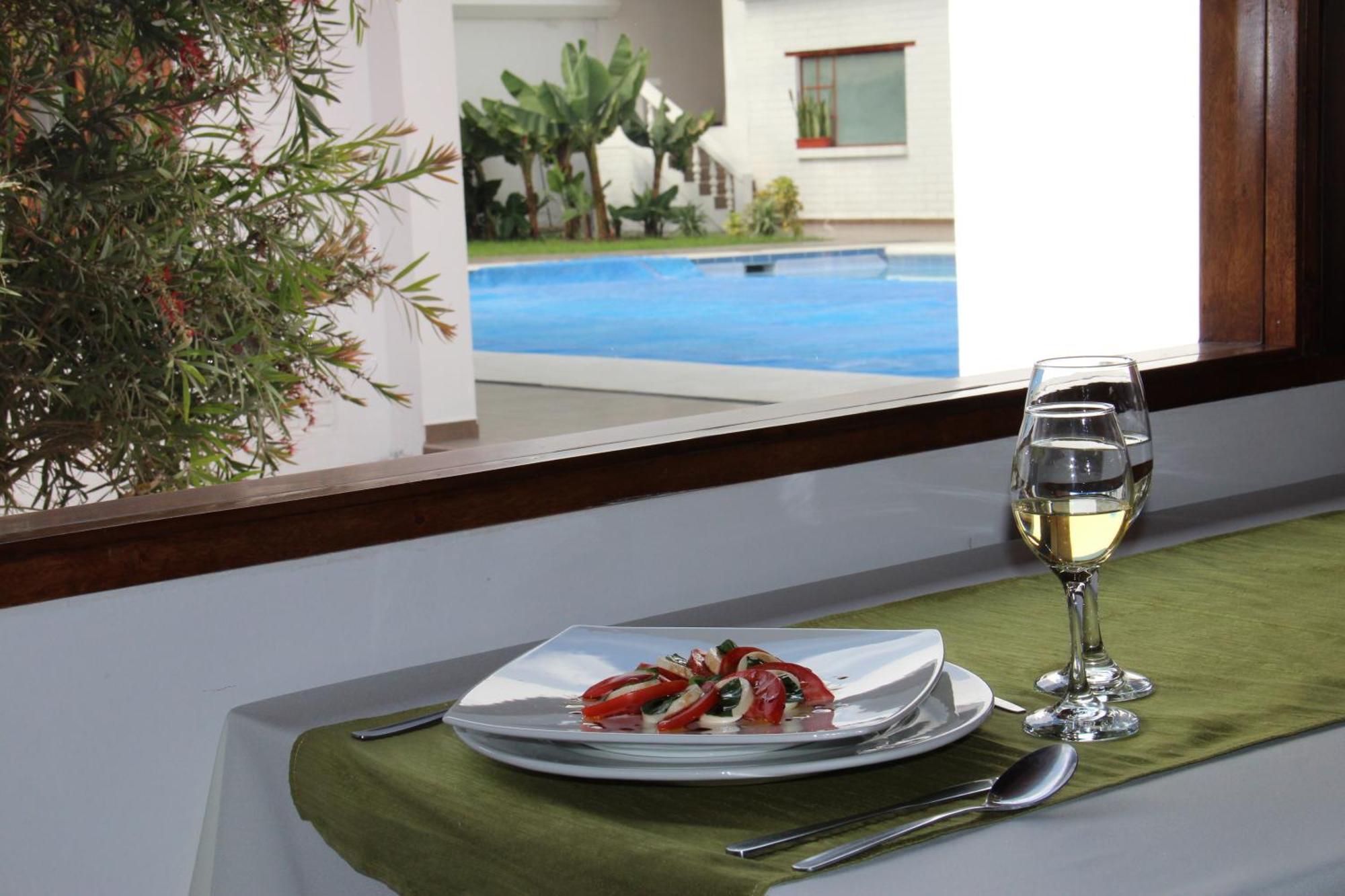 ホテル La Quinta San Andres イバラ エクステリア 写真