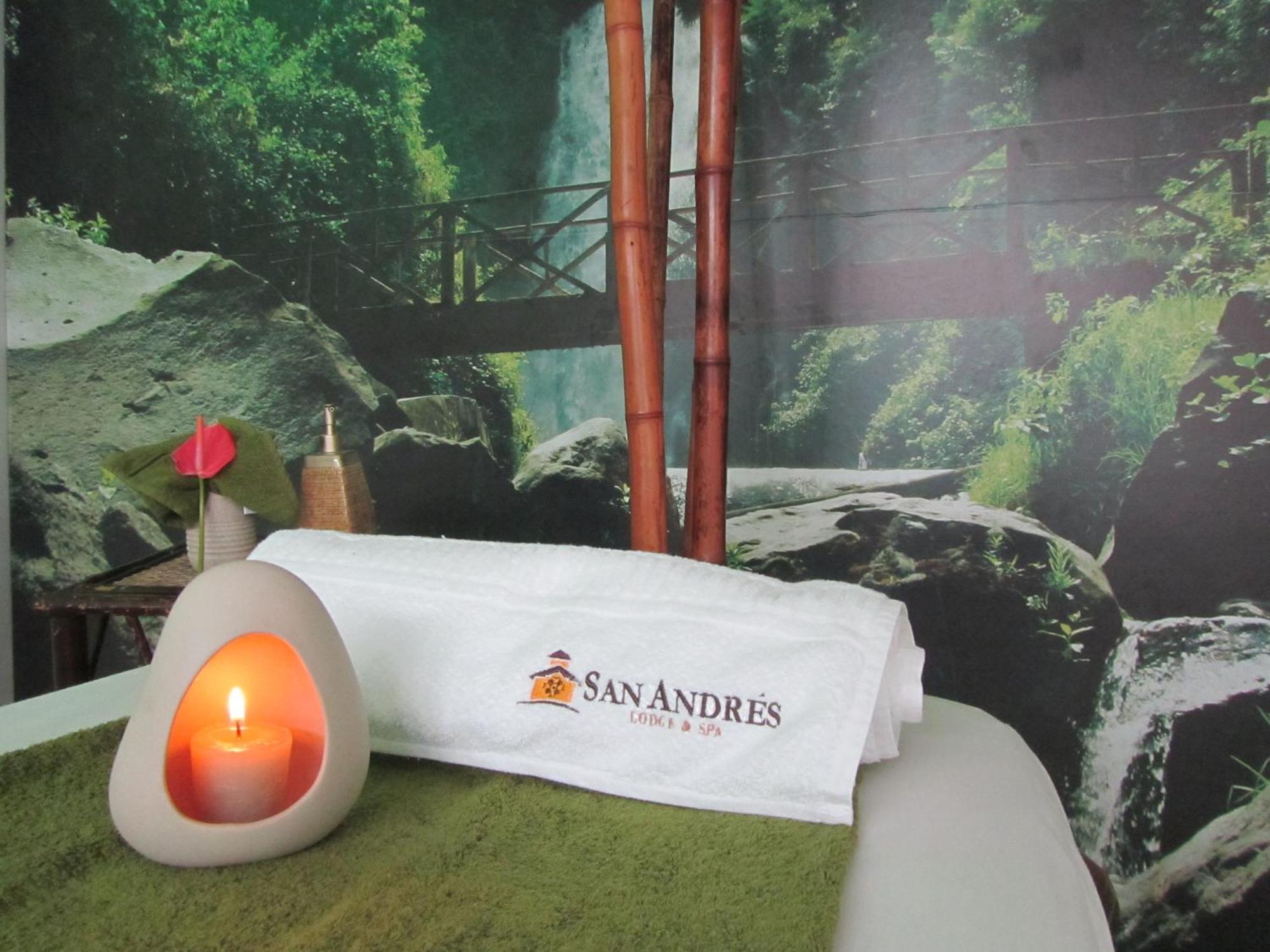 ホテル La Quinta San Andres イバラ エクステリア 写真