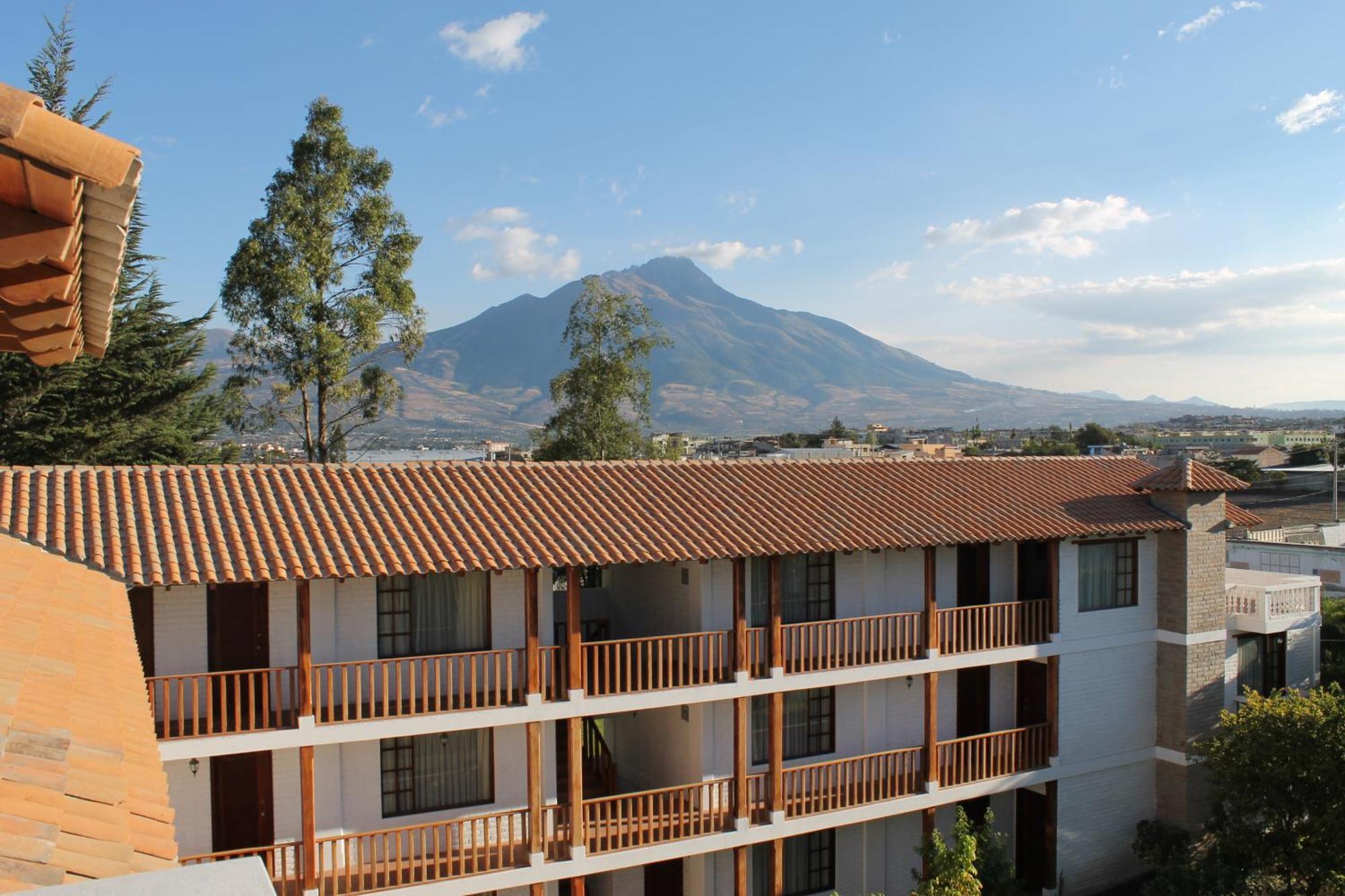 ホテル La Quinta San Andres イバラ エクステリア 写真