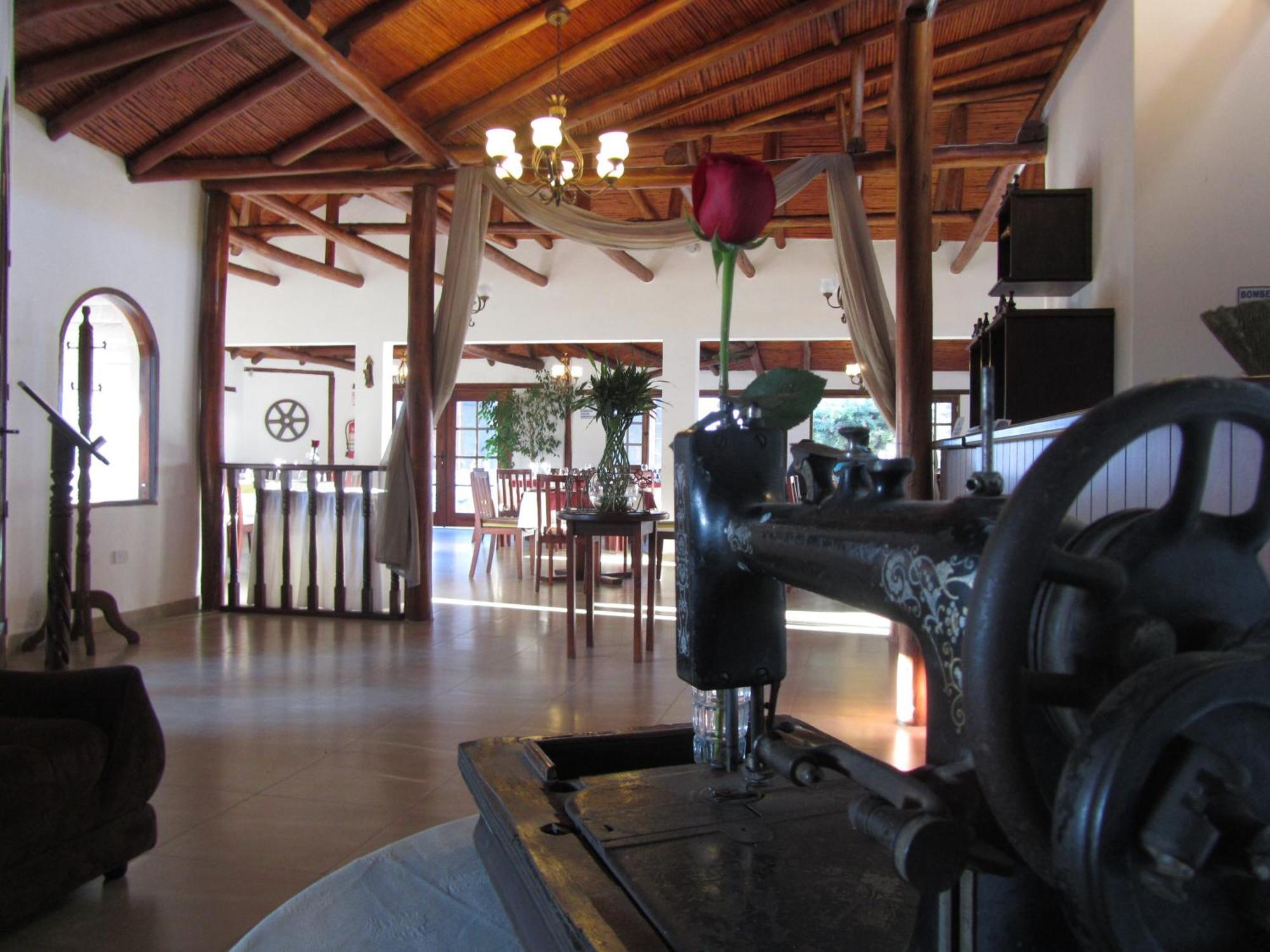 ホテル La Quinta San Andres イバラ エクステリア 写真