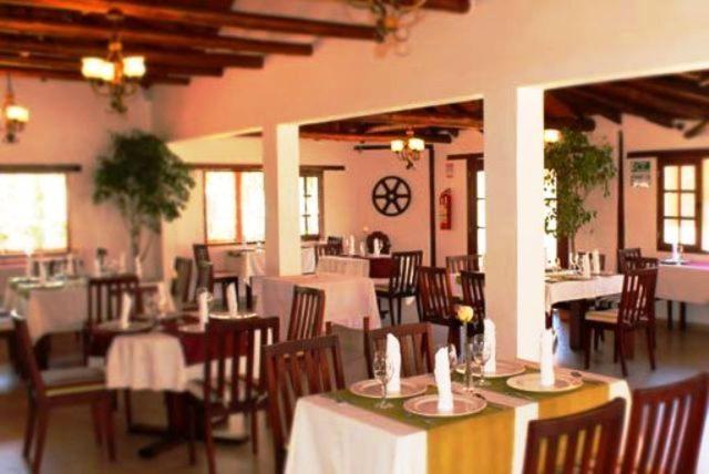 ホテル La Quinta San Andres イバラ エクステリア 写真