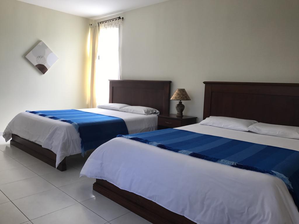 ホテル La Quinta San Andres イバラ エクステリア 写真